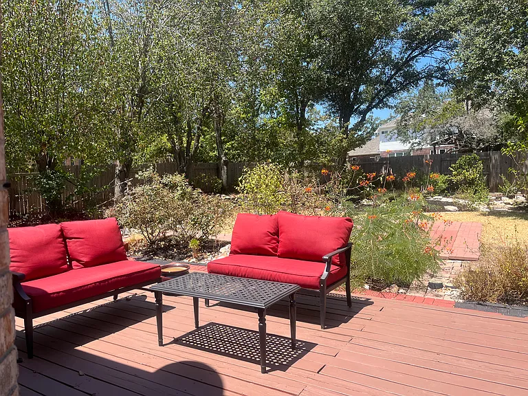 10410 Laurel Hill Cv — Photo 28
