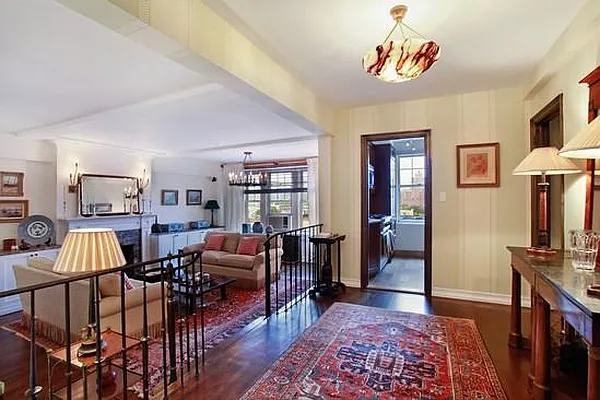 Rented by Corcoran | media 21