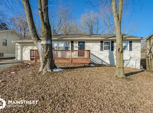 8000 Ditzler Ave, Raytown, MO 64138
