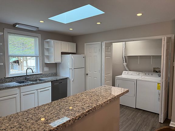 5th image of 6709 River Rd #A