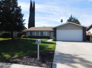 1737 S Noyes St, Visalia, CA 93291