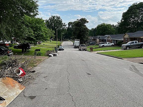 4th image of 333 McFarland Dr