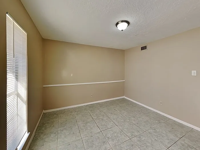 6819 River Mill Dr — Photo 7