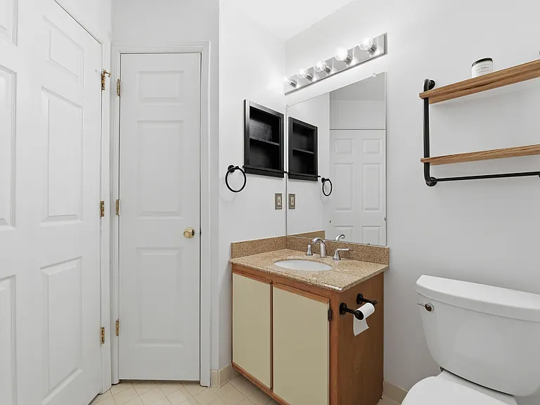 5301 Tudor Dr — Photo 24