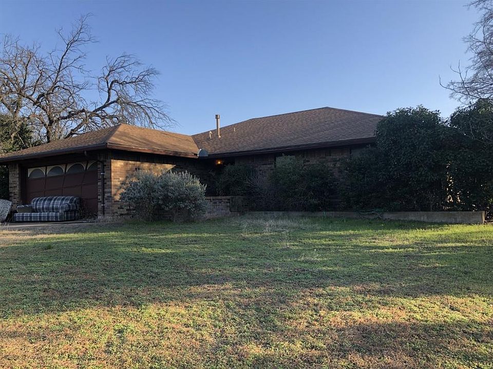 1st image of 195 Gilbert Dr