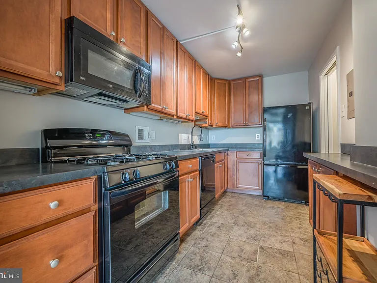 4515 Willard Ave #2219S — Photo 11