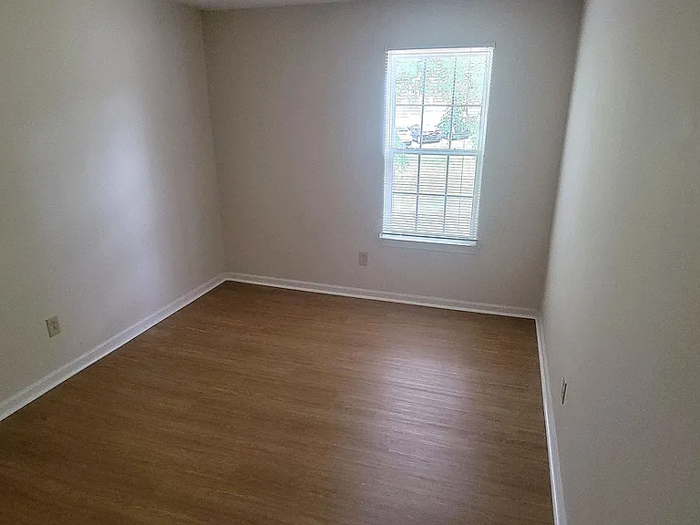 1356 Villa Way #E — Photo 23