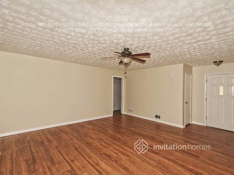 3155 Arden Way — Photo 2