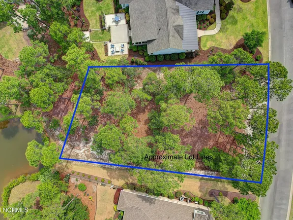 2550 Parkridge Dr #104, Southport, NC 28461
