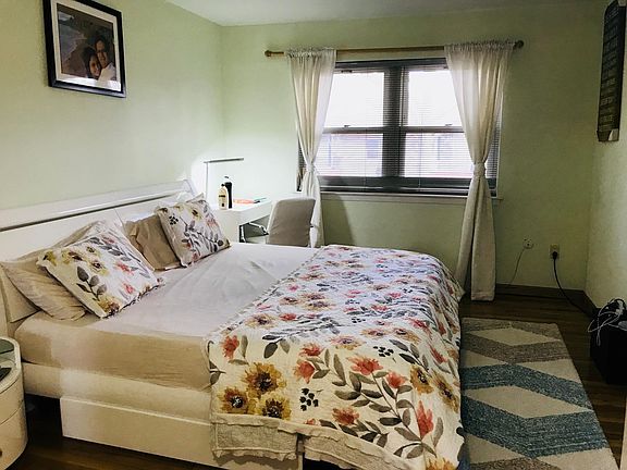 Bedroom with king siz bed and plenty of closet space