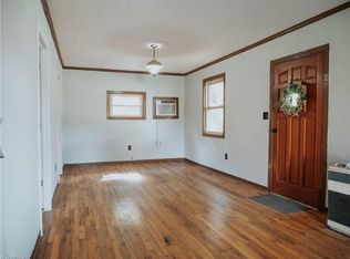 2916 Benton Rd, Jonesville, NC 28642