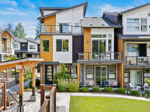 933 Dove Tail Ln NW, Bainbridge Island, WA 98110