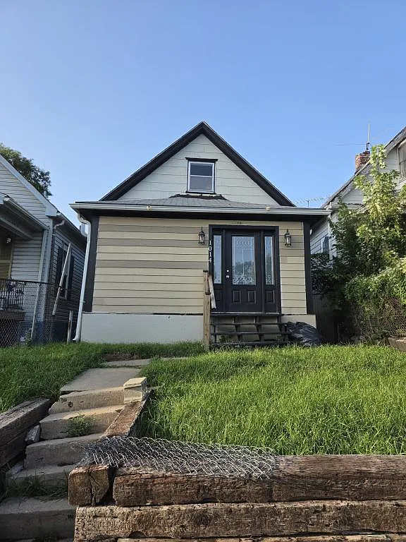 1014 Ella Ave — Photo 1