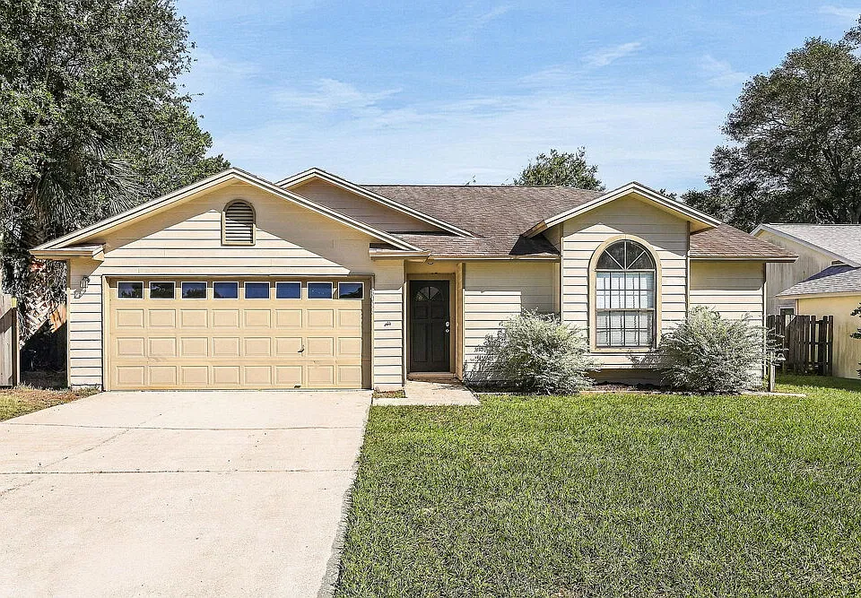8026 Fleur De Lis Dr