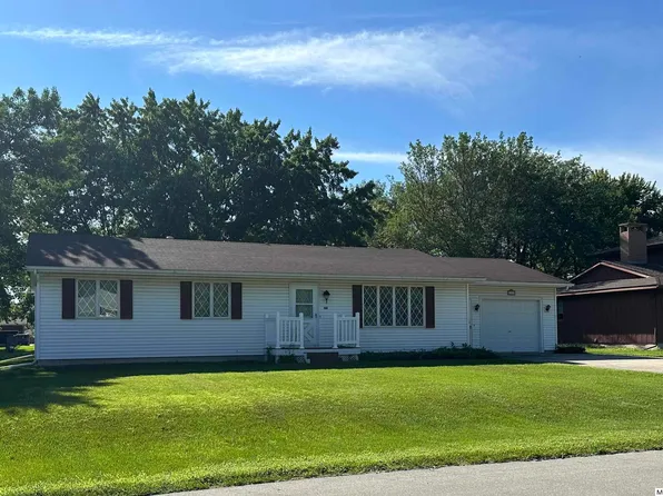 308 6th St N, Northwood, IA 50459