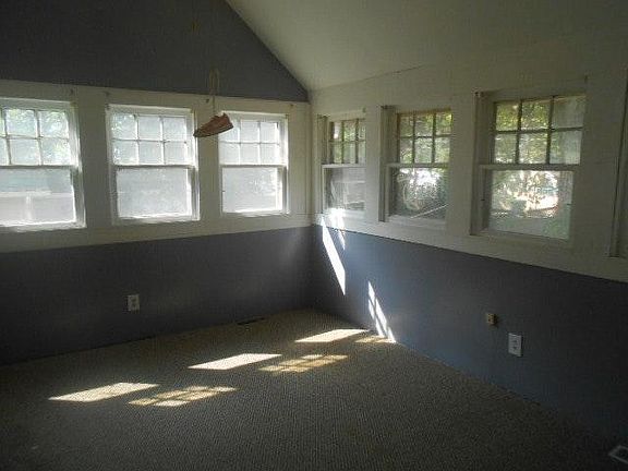 loft above garage possible bonus rm or bedrm