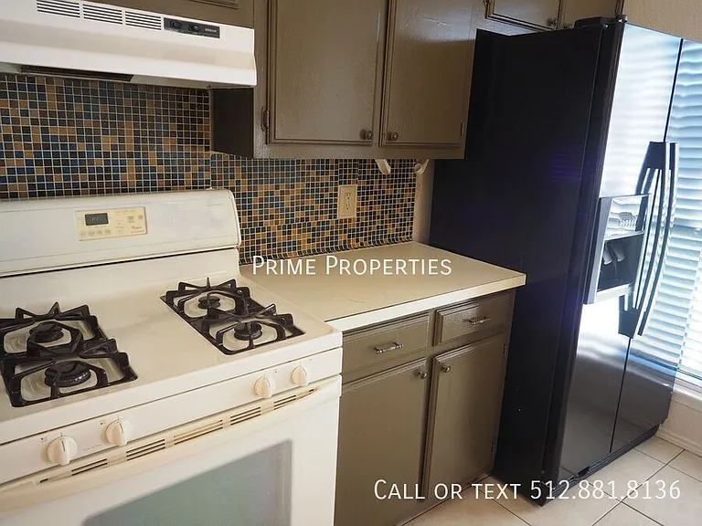 1401 Hermitage Dr — Photo 7