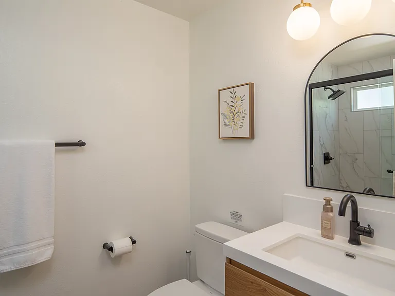 12835 Thomas Creek Rd — Photo 14