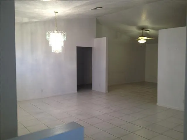 12564 68th St N — Photo 12