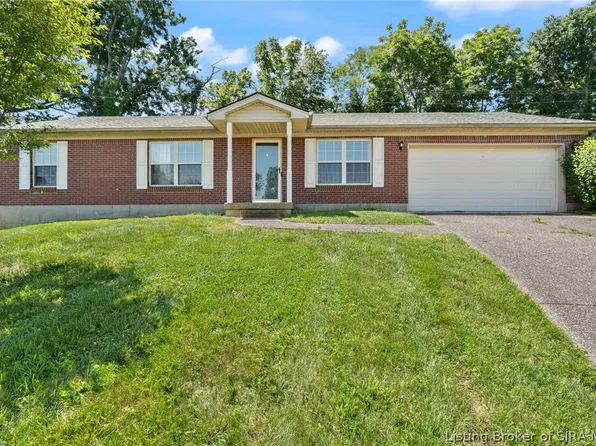 61 Wolfe Trace Ct, New Albany, IN 47150