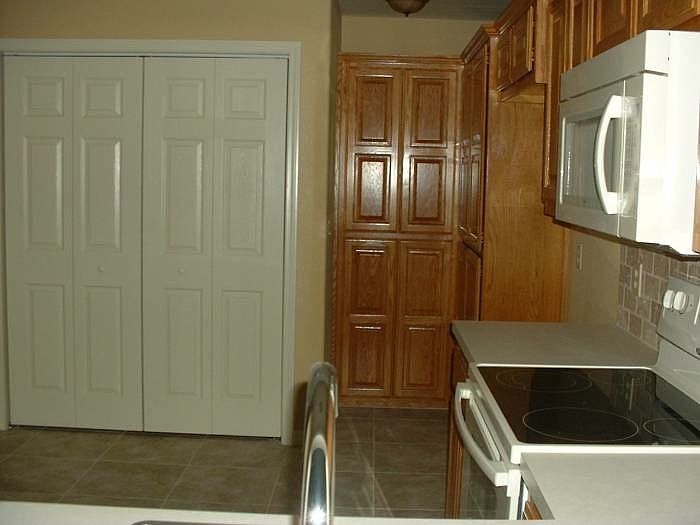 2nd image of 101 Doris Dr APT 29