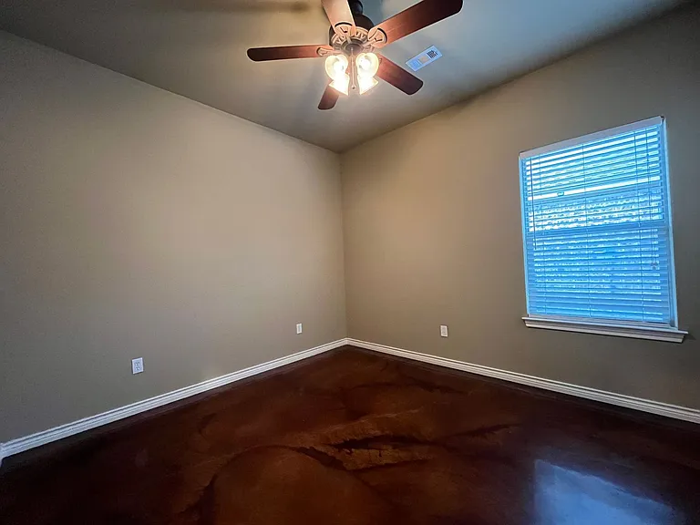 3124 Silver Saddle Dr — Photo 16
