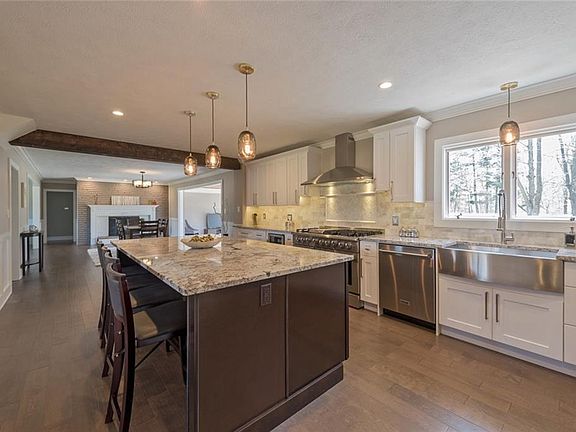 5th image of 30250 Shaker Blvd