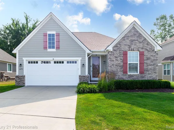 17242 Garden Ridge Ln, Northville, MI 48168