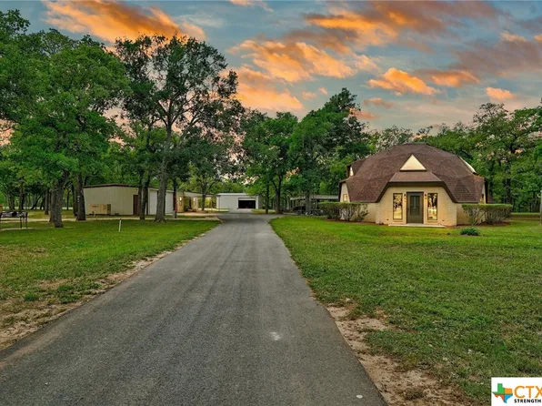 550 Cheyenne Ln, Kingsbury, TX 78638