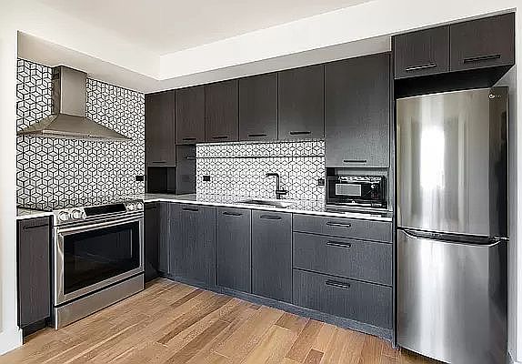 3rd image of 101 E 10th St Floor 8