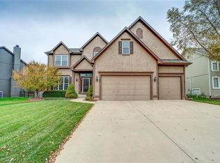 7602 W 145th Ter, Overland Park, KS 66223