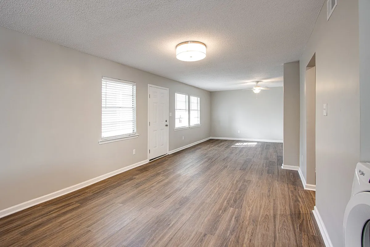 Building Photo - 1234 Harbert Ave #1