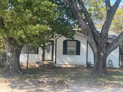 114 & 116 Flowers St, Waxahachie, TX, 75165