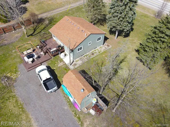 7285 Mason Rd, Fowlerville, MI 48836