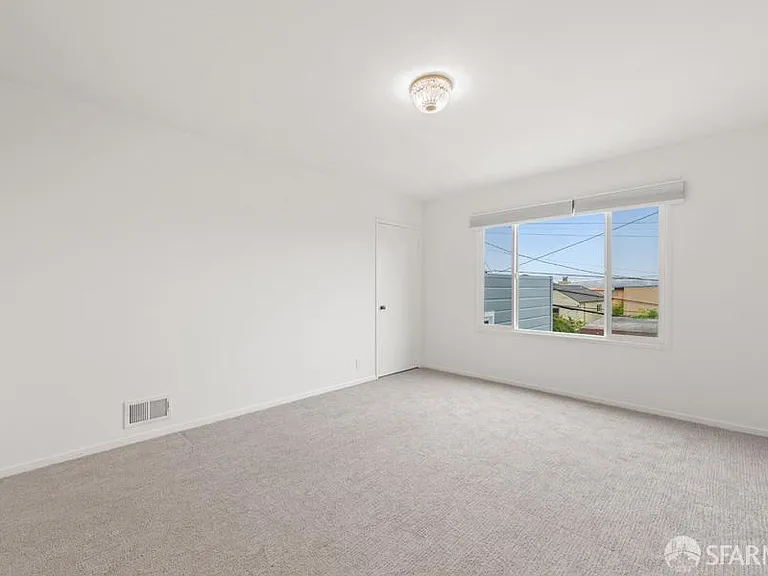 85 Dorchester Dr — Photo 24