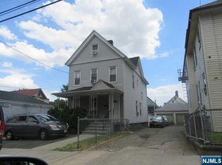 119 Autumn St, Passaic, NJ 07055