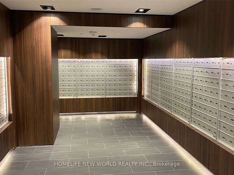 1 Yorkville Ave #2810 — Photo 6