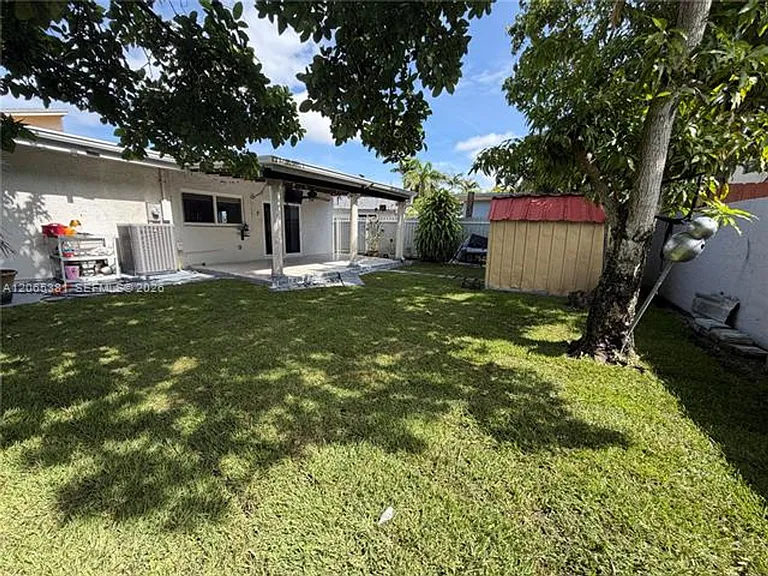 3613 SW 112th Pl #3613 — Photo 40