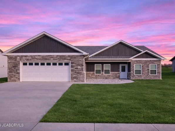 775 Vine Dr, Holts Summit, MO 65043