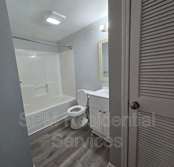 212 Red Cross St #H — Photo 7