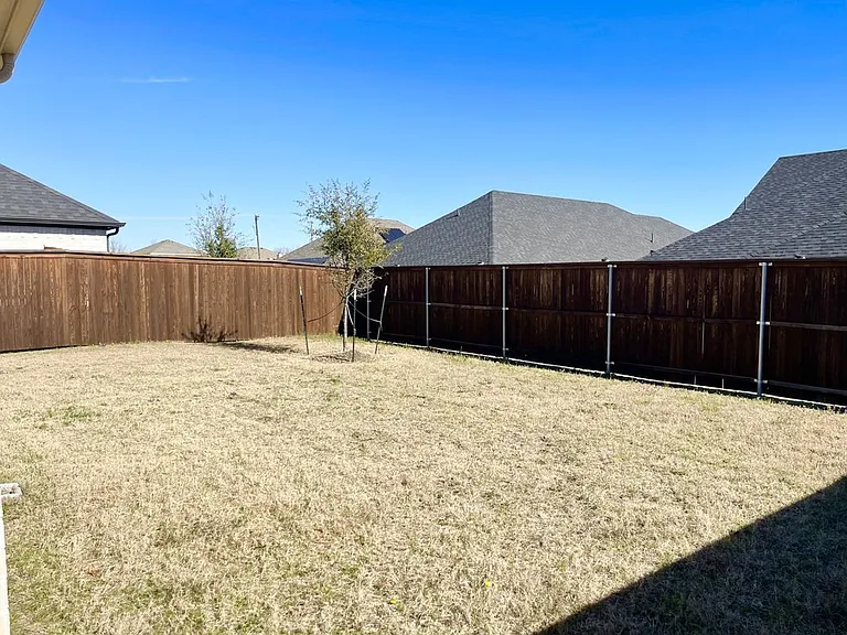 113 Arrow Wood Rd — Photo 4