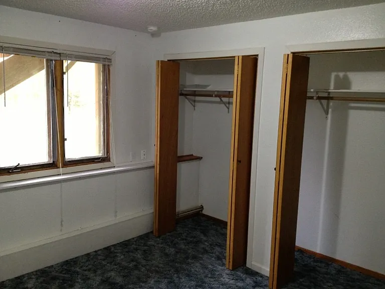 327 W 5th Ave #1 — Photo 4