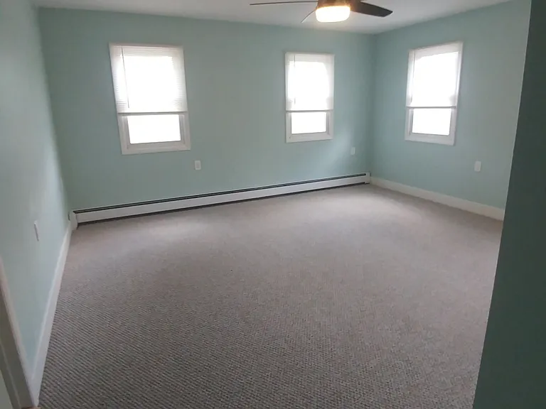 28 Elm St — Photo 13