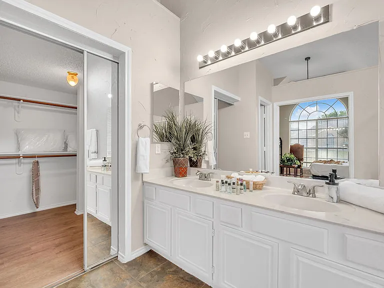 10304 Concord Dr — Photo 22
