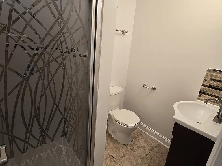 17055 Hickory Ct — Photo 2