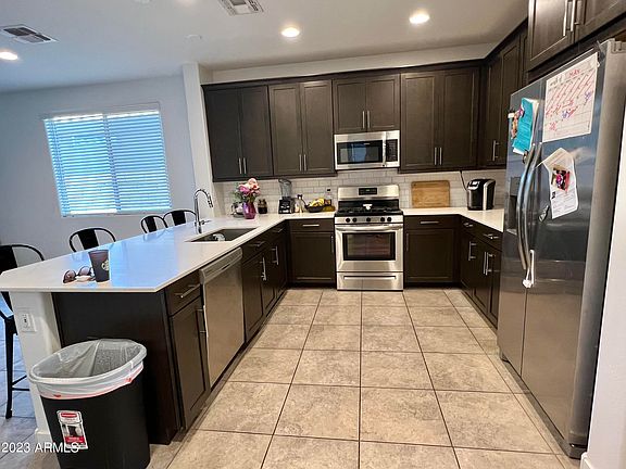 4th image of 16931 W Las Palmaritas Dr