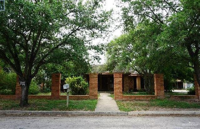 1st image of 841 Naranja St