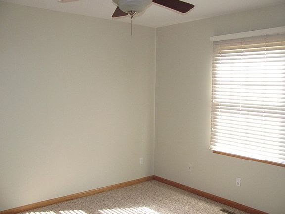 3rd image of 129 Old Farm Mid Ct