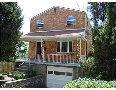 734 Melbourne St photo 1