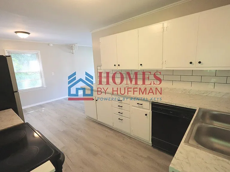 1150 E Olmstead Ave — Photo 7